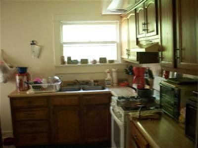 3rd image of 214 N Jersey St