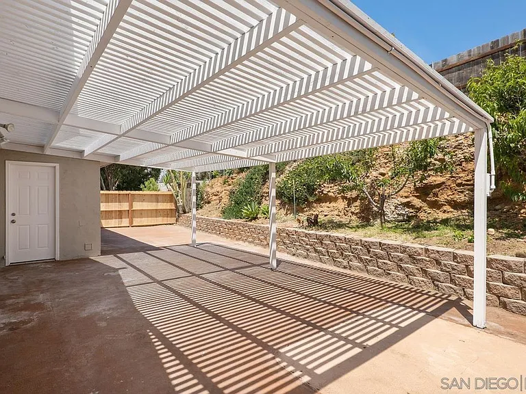 5051 Lenore Dr — Photo 28