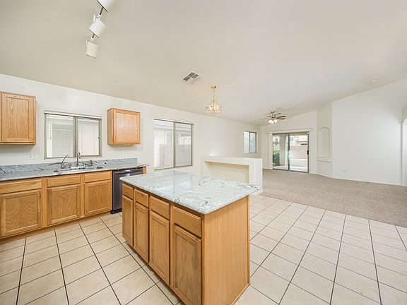 4th image of 11097 W Prairie Willow Dr