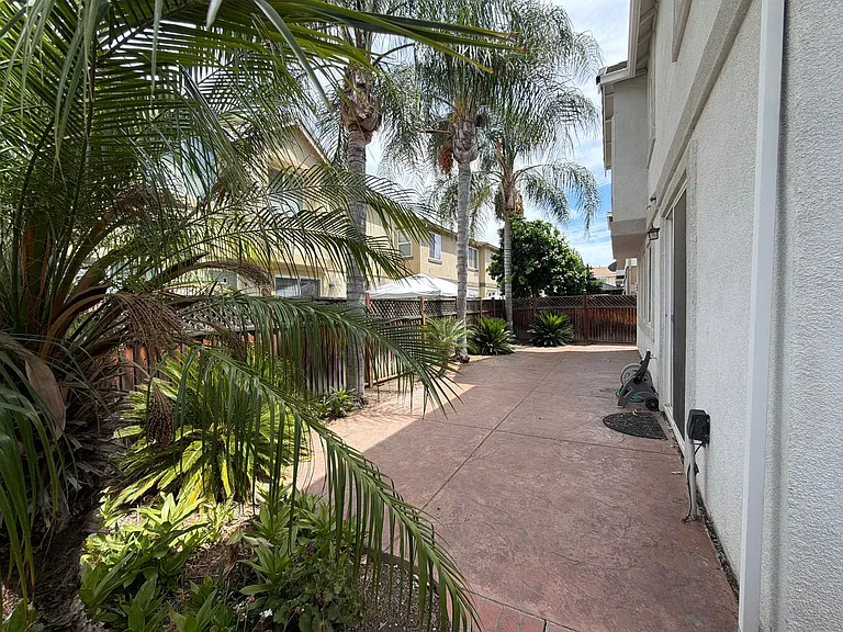 1866 White Sands St — Photo 11