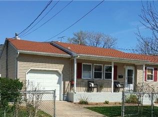 62 Rosedale Ave, Freeport, NY 11520