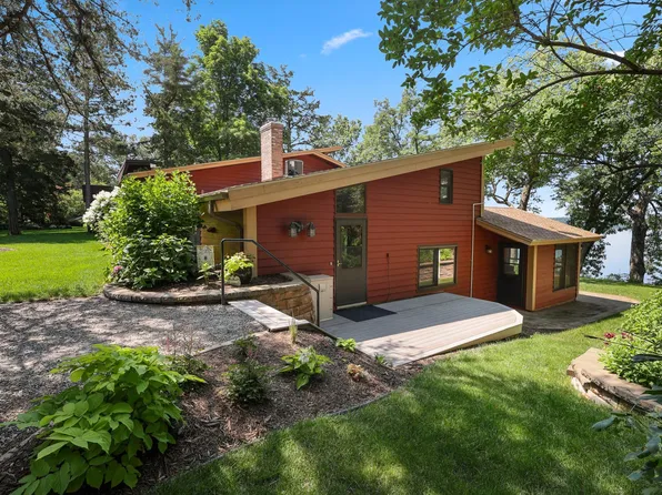 9895 Jeske Ave NW, Annandale, MN 55302
