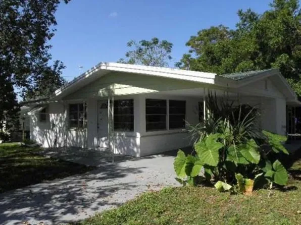 30 S Desoto St, Beverly Hills, FL 34465
