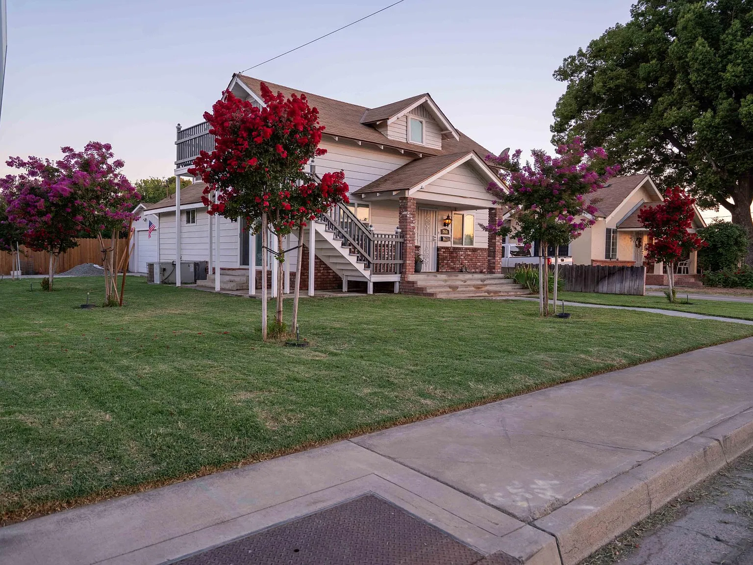 3 bed, 1.5 bath, 1456 sqft, $2,100 — Photo 2