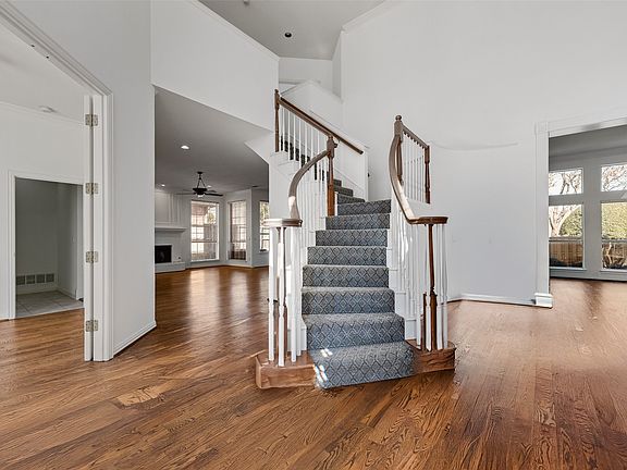 2nd image of 1135 Wedge Hill Rd