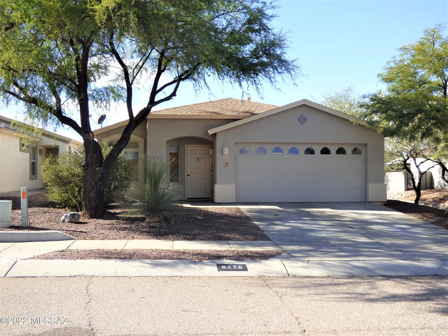 3 bed, 2.0 bath, 1633 sqft, $1,800 — Photo 1