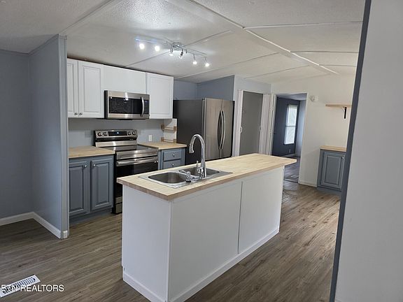 4th image of 1288 Maiden Ln