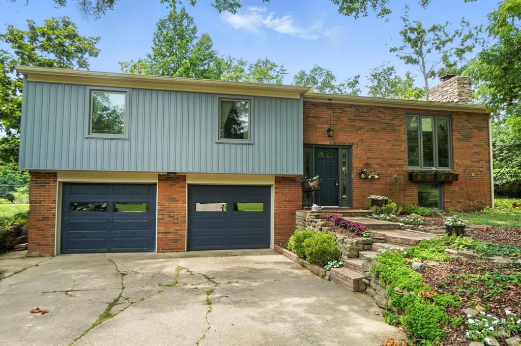 Real estate listing image