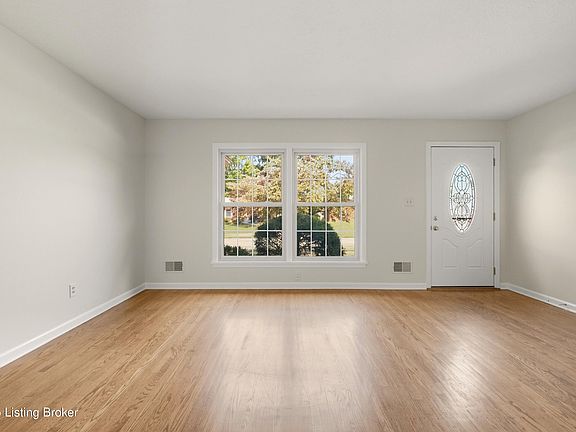 3rd image of 2420 Westwood Ave