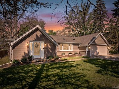 3525 Buss Dr, Commerce Township, MI, 48390