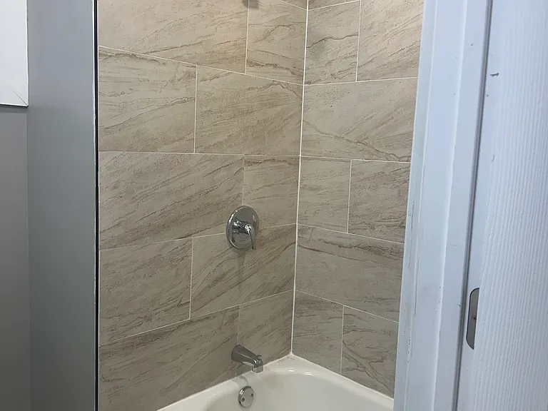 119 Wall St — Photo 8