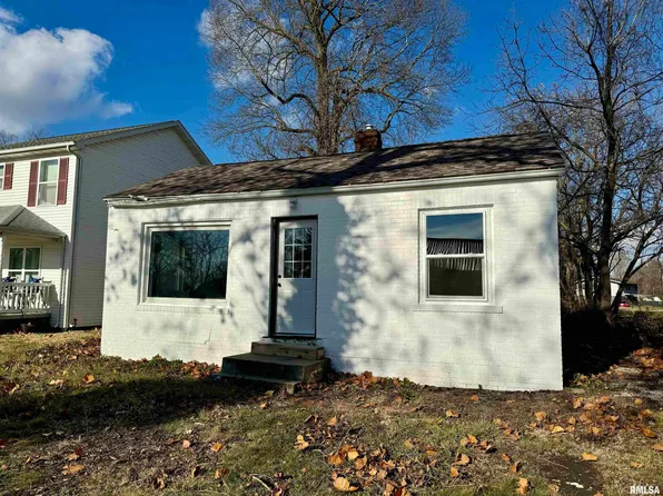 2327 E Stuart St, Springfield, IL 62703