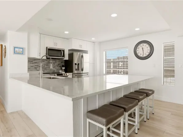 26300 Hickory BLVD #806, BONITA SPRINGS, FL 34134