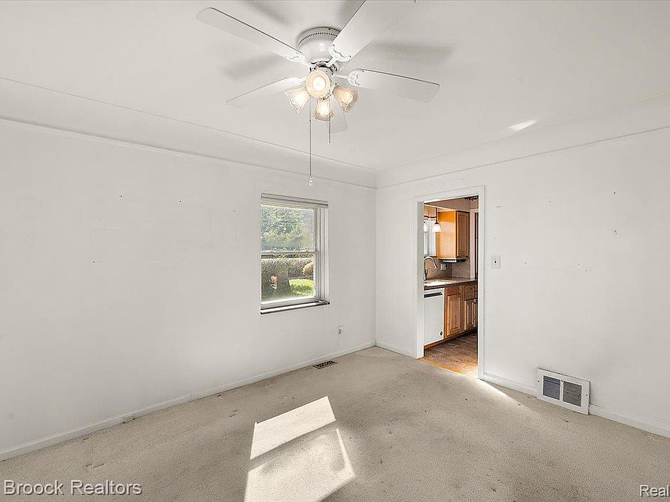 22665 Madison St, photo 7