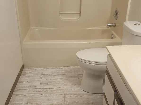 (undisclosed Address), Zion, IL 60099