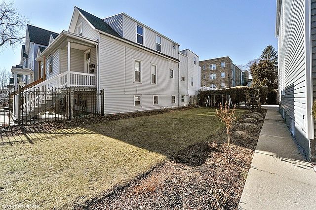2nd image of 3240 N Albany Ave