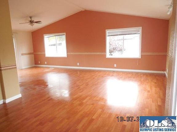 3rd image of 2730 E Sunnybrook Mdws
