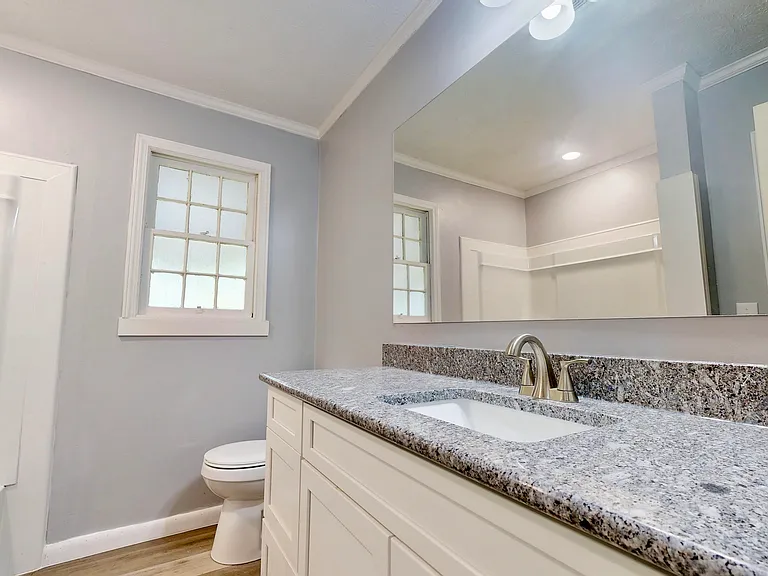 1001 Darling Ave — Photo 15