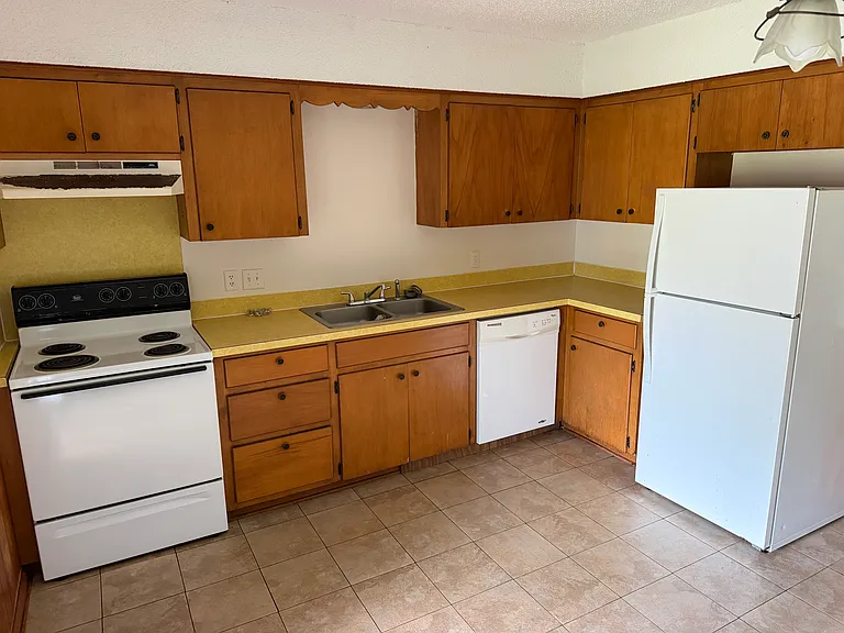 415-417 W Orchid Ave — Photo 3