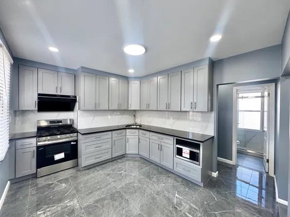 115-02 14th Ave Floor 1, College Pt, NY 11356