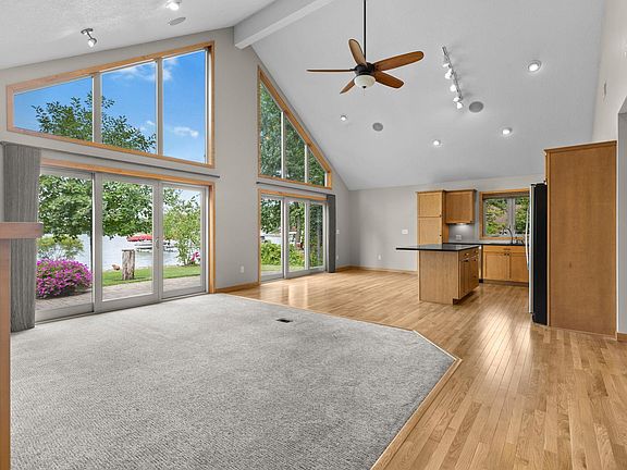 4th image of 17416 Roberds Lake Ct