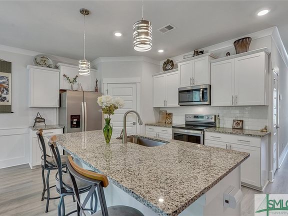 3rd image of 272 Brennan Drive