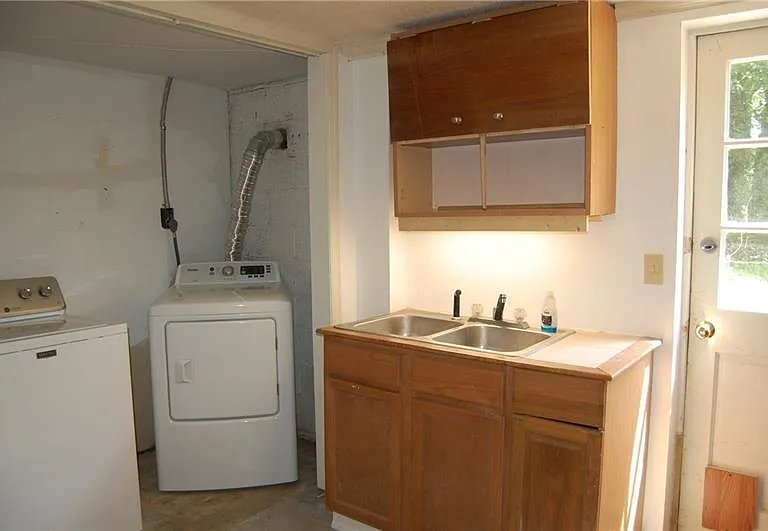 649 Kenilworth Cir #BASEMENT — Photo 4