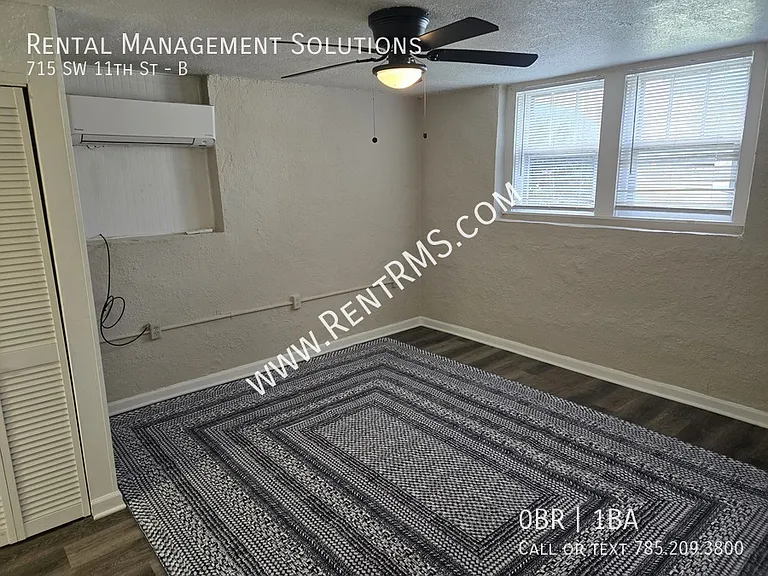 715 SW 11th St #B — Photo 2
