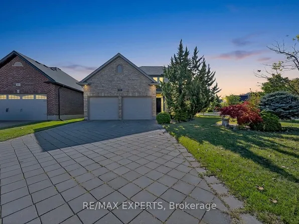 936 Talisman Cres, London, ON N6K 0B7