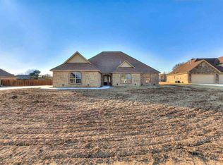 112 Wilson Ln, Lawton, OK 73505