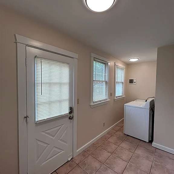 1042 Sassaquin Ave #1 — Photo 16