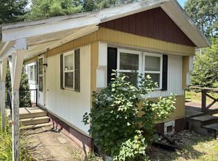 1240 Auburn Rd, Peru, ME 04290