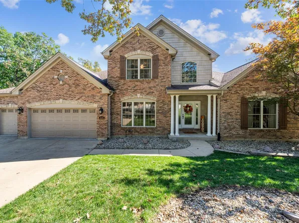 1635 Rockfern Dr, High Ridge, MO 63049