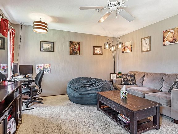 4th image of 3098 Foothill Ct