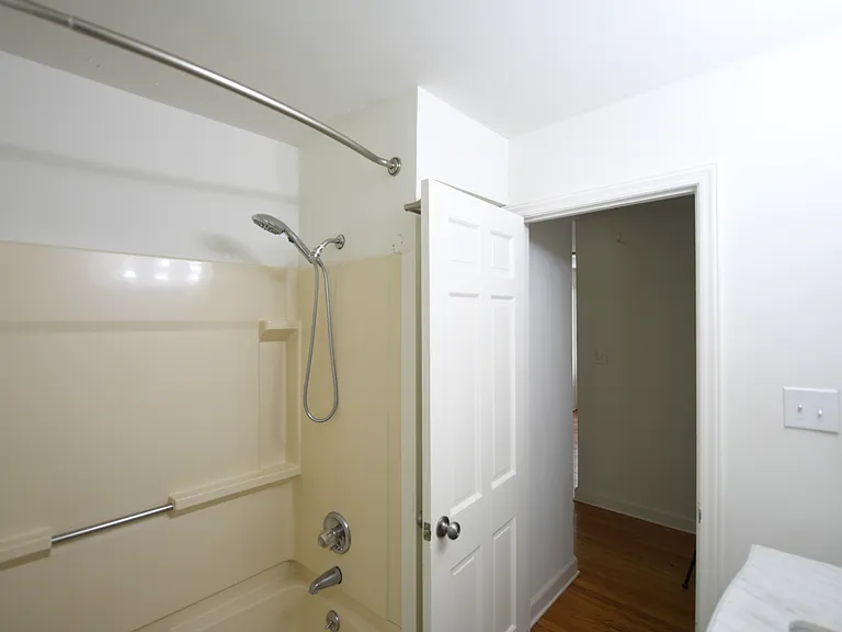 3215 Plantation Rd — Photo 22