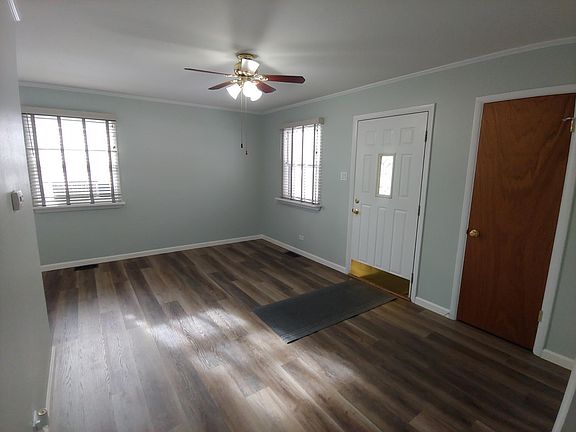 3rd image of 2300 S Julian St