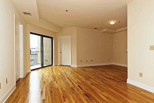 1st image of 406 Jefferson St APT 207