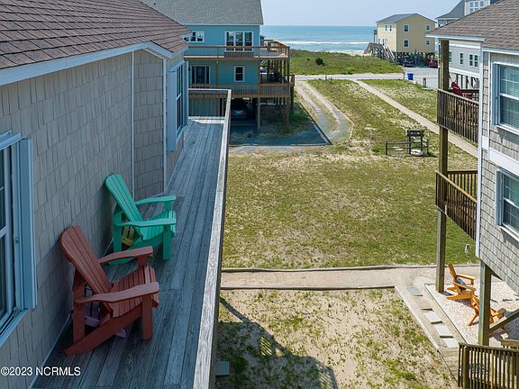 4th image of 2256 Island Drive
