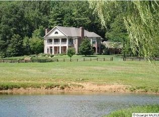 437 Ripple Ln, Owens Cross Roads, AL 35763