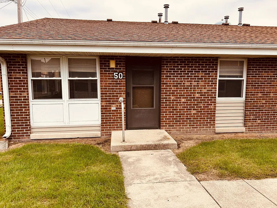 407 1/2 E Maple St #50