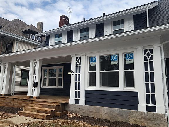 3rd image of 1721 W Ayres Ave
