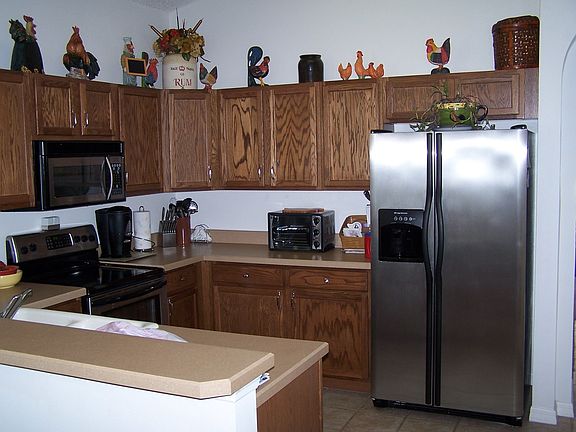 3rd image of 2646 Oakington St