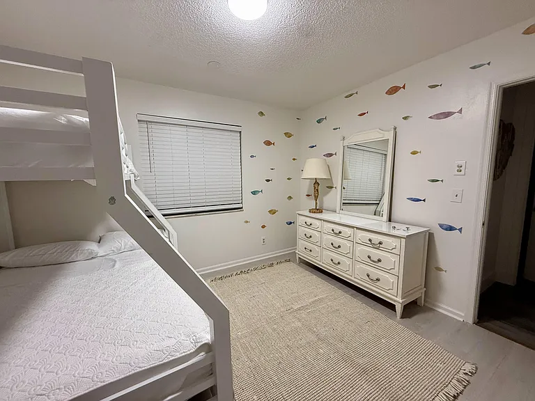 325 Knotty Wood Ln — Photo 29