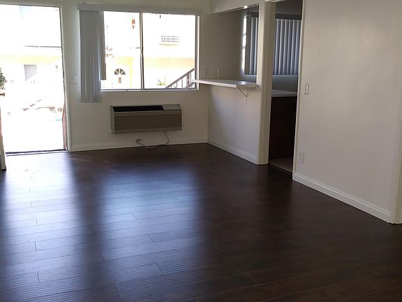 5th image of 4604 Cahuenga Blvd APT 2