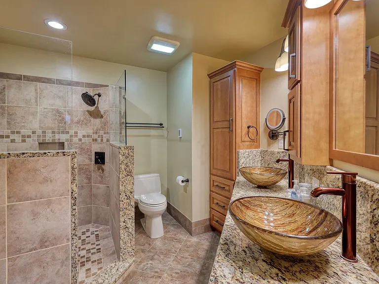 313 Firelight Dr — Photo 6