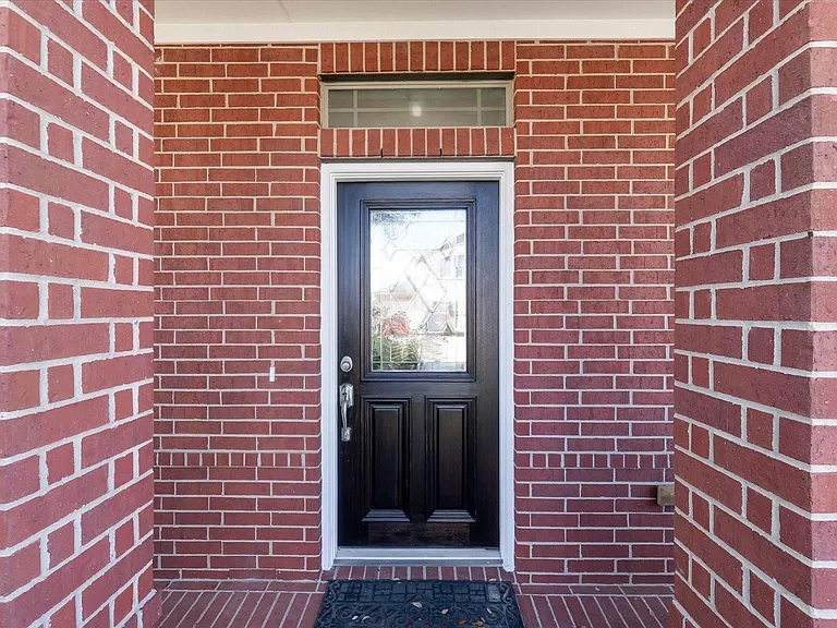 13202 Indigo Creek Ln — Photo 3