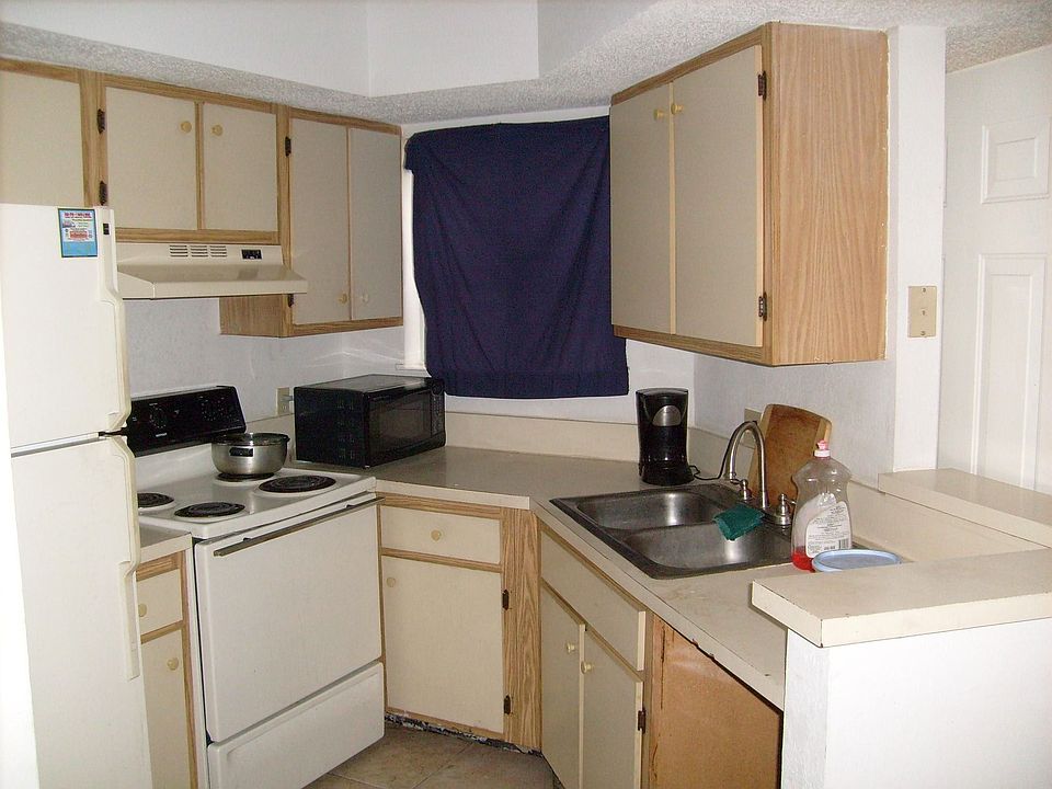 2nd image of 1956 Lake Atriums Cir APT 143