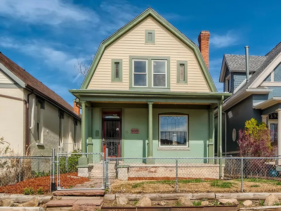 2532 N Ogden St