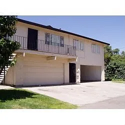 2912 Peachtree Dr Unit 4 photo 1