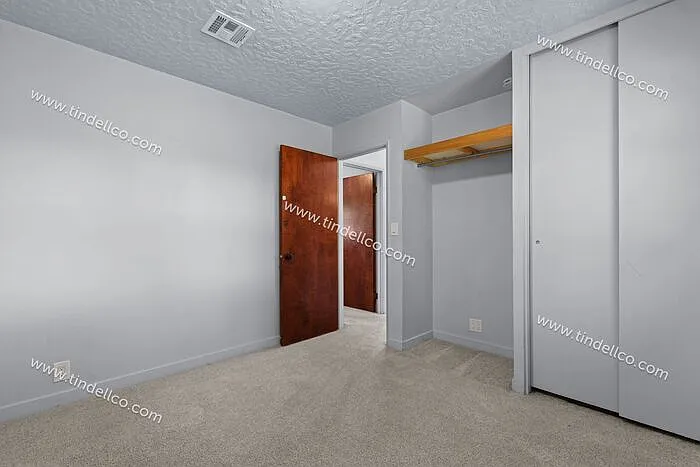 7927 N Olympia St — Photo 12